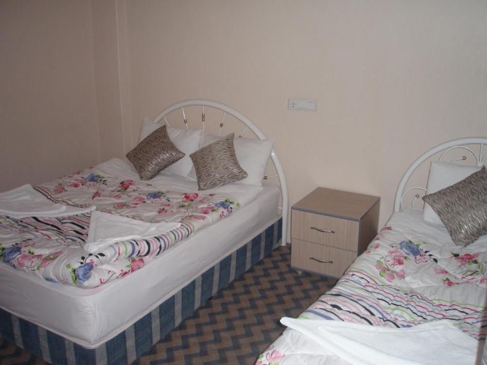 Room image 2